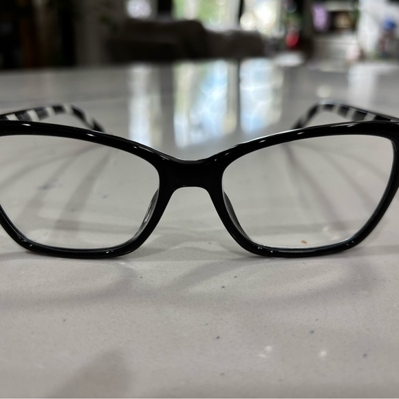 Kate Spade Stylish Black Reading Glasses with Case - Picture 2 of 8